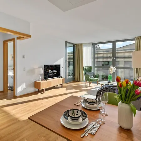 Apartament Escape Riverfront 2 Bedroom With Balcony